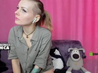 Live sex webcam photo for LiluDallass #287915295