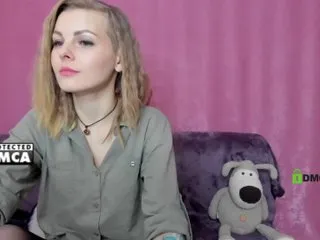 Live sex webcam photo for LiluDallass #287915316