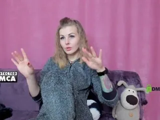 Live sex webcam photo for LiluDallass #287915356