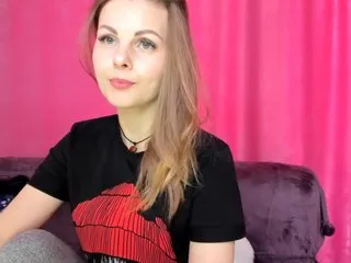 Live sex webcam photo for LiluDallass #287915398