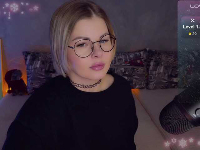 Live sex webcam photo for LiluDallass #277211062
