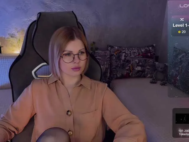 Live sex webcam photo for LiluDallass #287915950