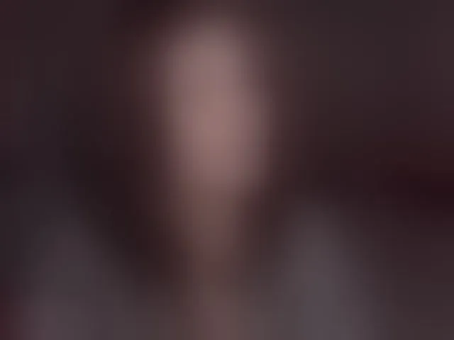 Live sex webcam photo for LiluDallass #294036095