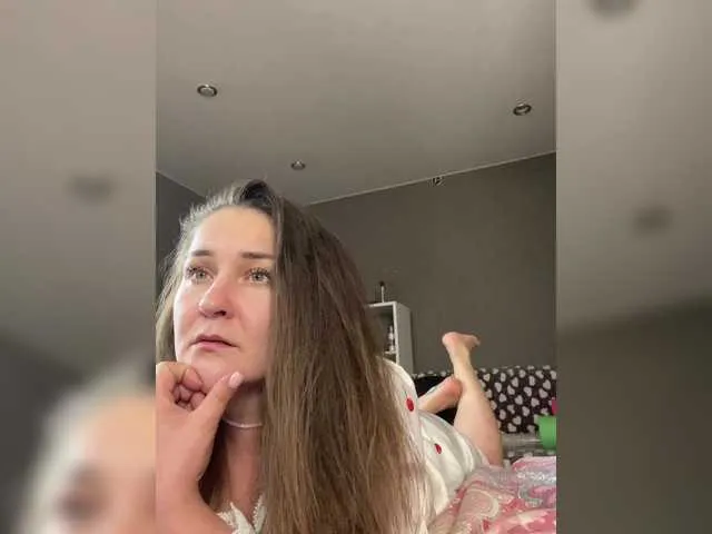 Live sex webcam photo for Lily-Vishenka #288088647