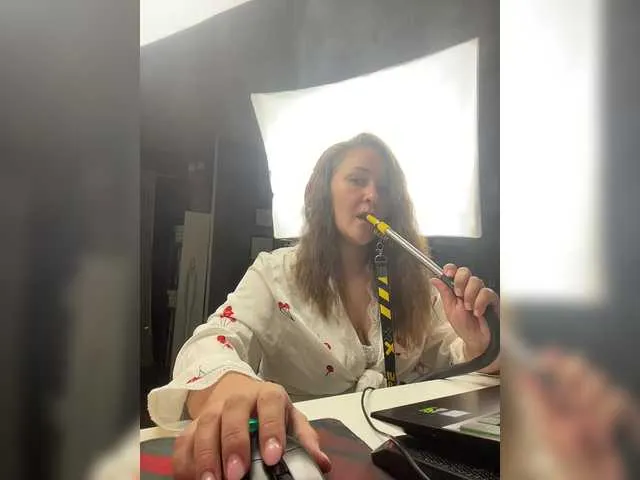 Live sex webcam photo for Lily-Vishenka #288617603