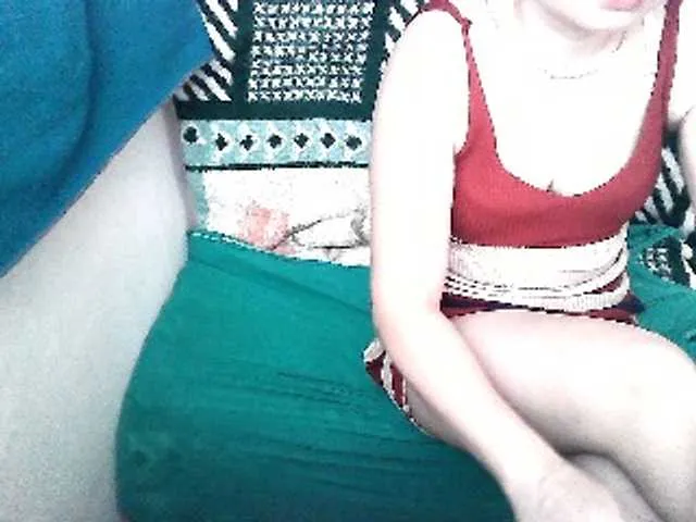 Live sex webcam photo for Lily18a #291545083