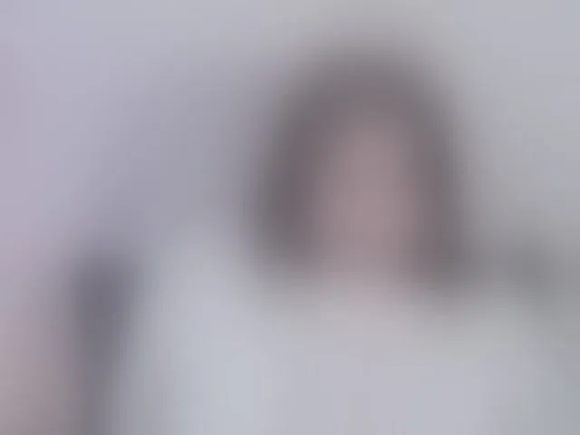 Live sex webcam photo for LilyBell #292702913