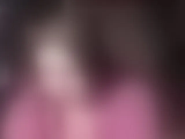 Live sex webcam photo for LilyBell #293011128