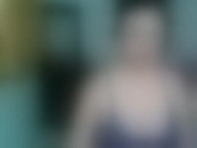 Live sex webcam photo for LilyBenet1 #293431984