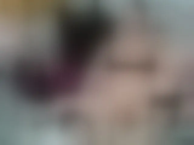 Live sex webcam photo for LilyBenet1 #293745252