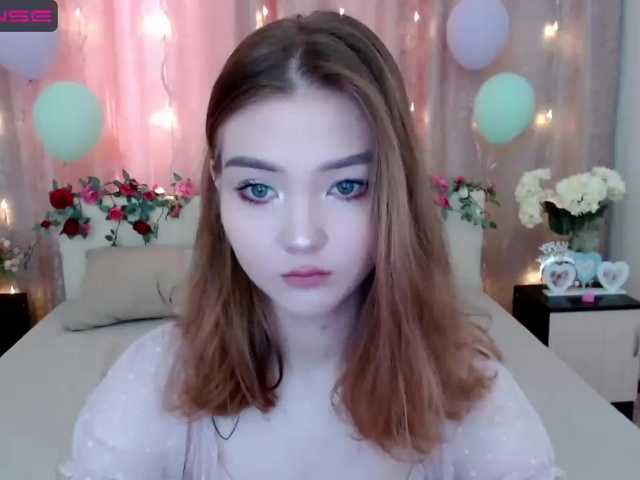 Live sex webcam photo for LilyDjo #275637992