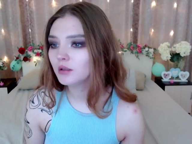 Live sex webcam photo for LilyDjo #275970202