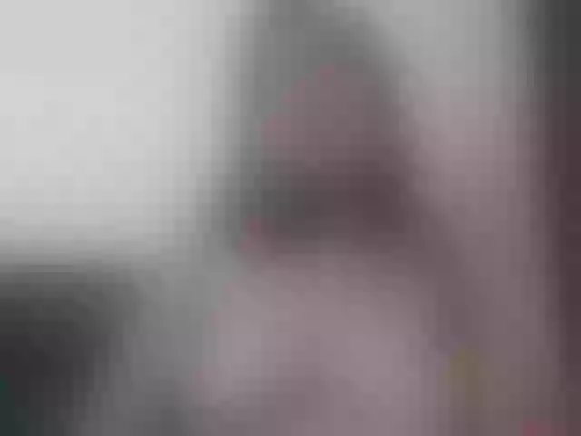 Live sex webcam photo for LilyMiller #273561226