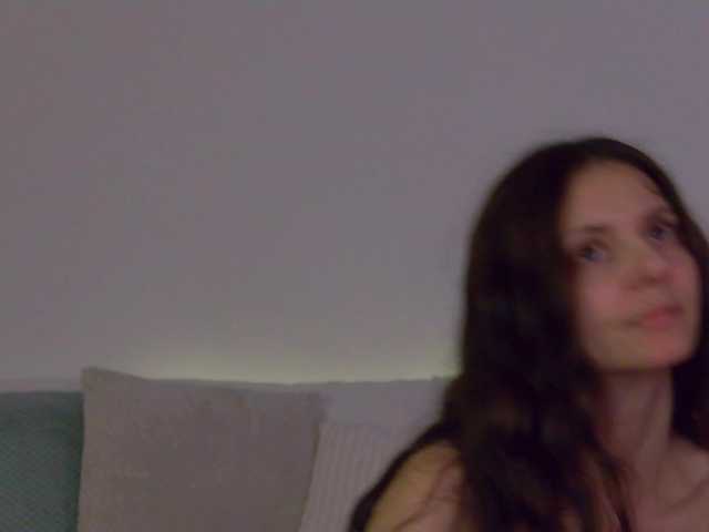 Live sex webcam photo for LilyRoselyn #292078544