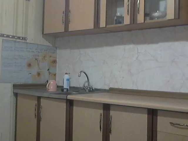 Live sex webcam photo for LilyTanya #273941879