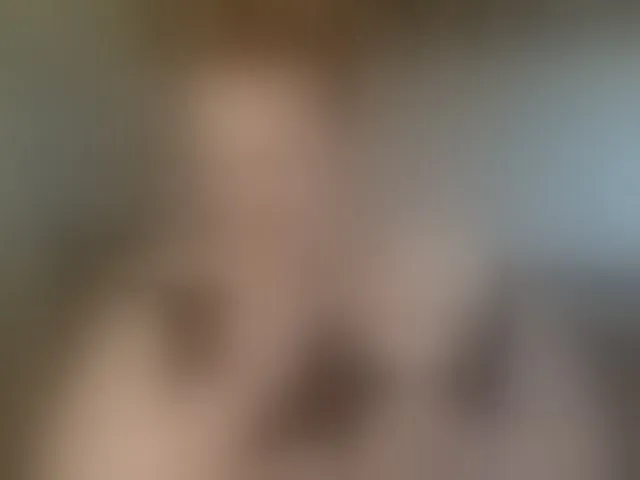 Live sex webcam photo for LilyTanya #293331191