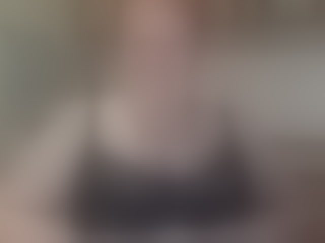 Live sex webcam photo for LilyTanya #294112090