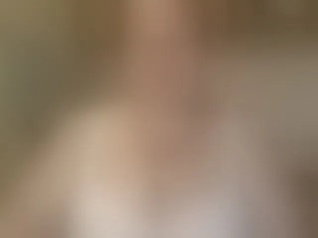 Live sex webcam photo for LilyTanya #294151379