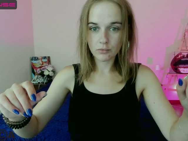 Live sex webcam photo for LilyVirs #275859546