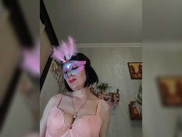 Live sex webcam photo for Lilya18 #290883183