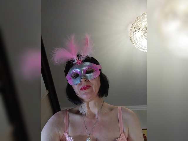 Live sex webcam photo for Lilya18 #291405730