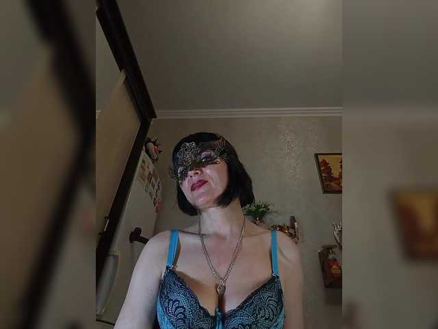 Live sex webcam photo for Lilya18 #291489854