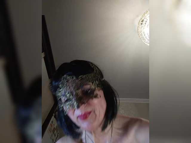 Live sex webcam photo for Lilya18 #291550323