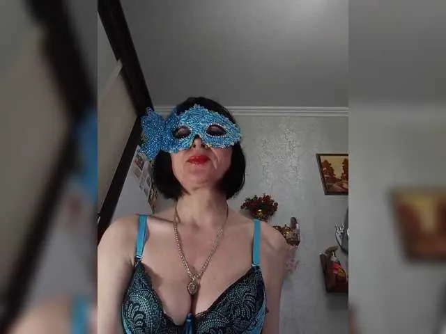 Live sex webcam photo for Lilya18 #293575664
