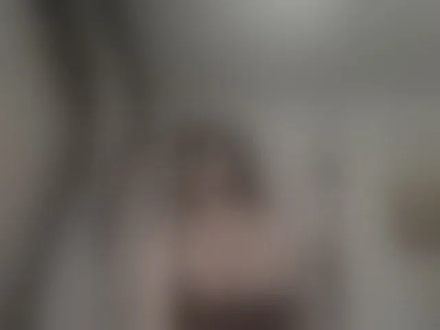 Live sex webcam photo for Lilya18 #293628047