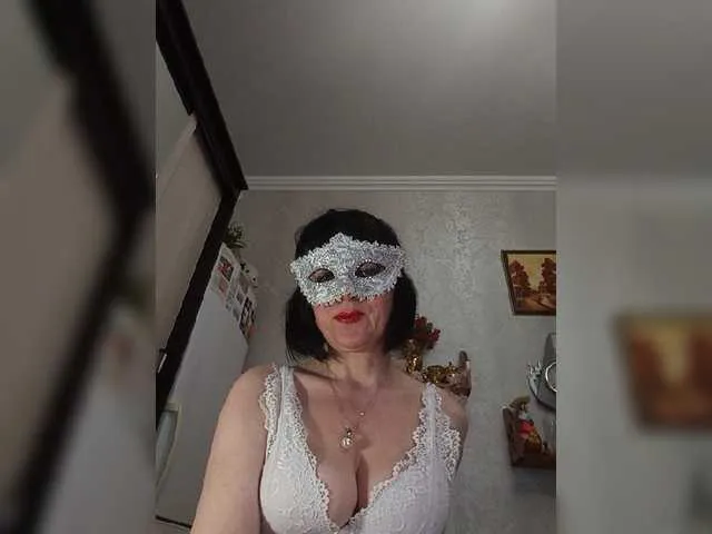 Live sex webcam photo for Lilya18 #293815294