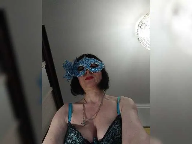 Live sex webcam photo for Lilya18 #294017970