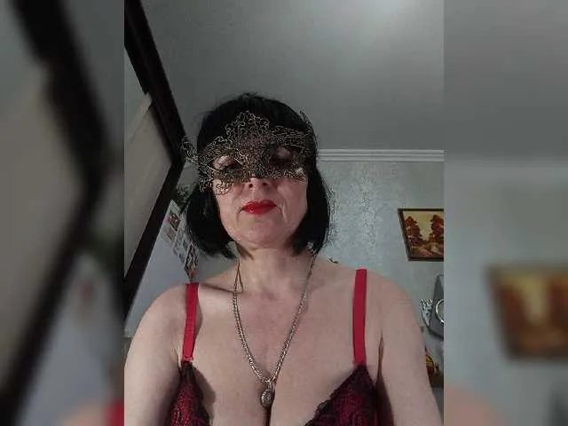 Live sex webcam photo for Lilya18 #294021992