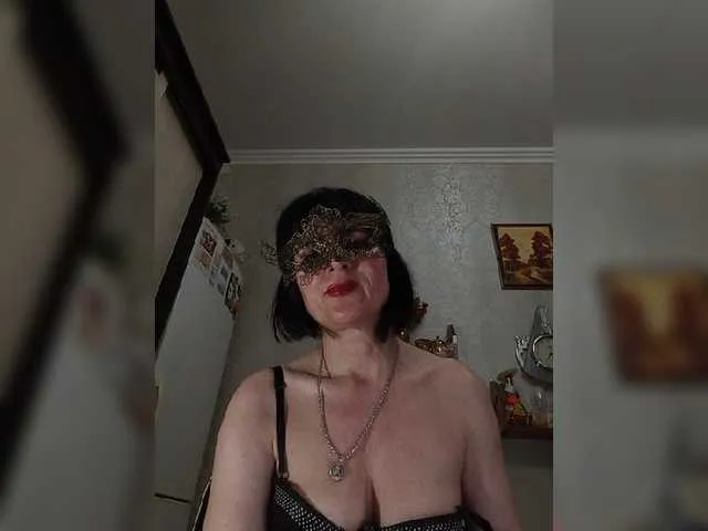 Live sex webcam photo for Lilya18 #294063732