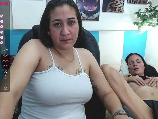 Live sex webcam photo for LilyandMary #274316731