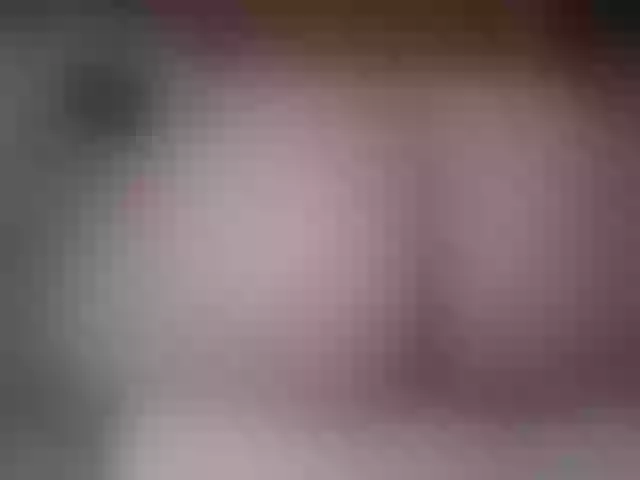 Live sex webcam photo for Lilye #275993708