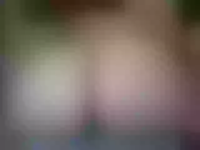 Live sex webcam photo for Lilye #276463880