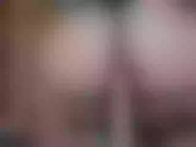 Live sex webcam photo for Lilye #276603199