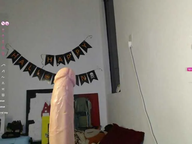 Live sex webcam photo for Lilye #292166362