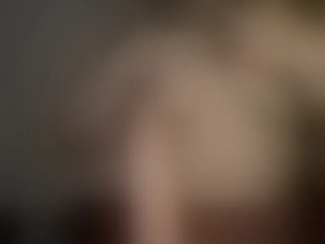 Live sex webcam photo for Lilye #293097542