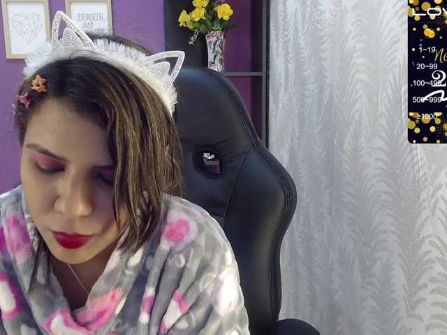 Live sex webcam photo for Lina-Cutee #272120327