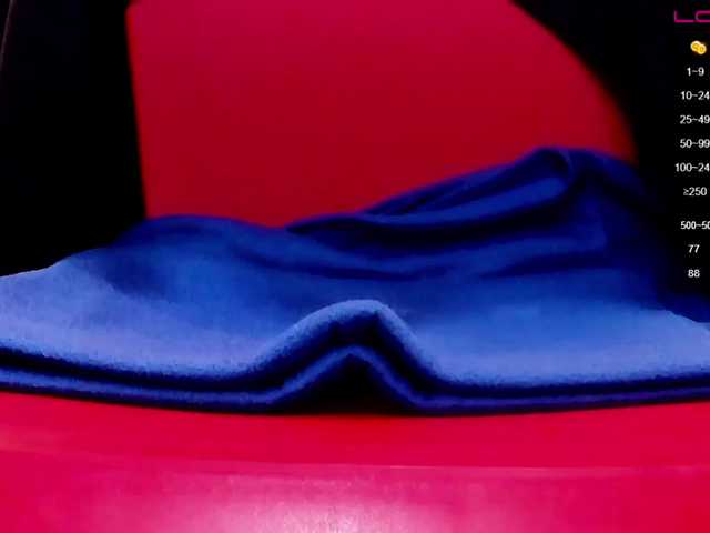 Live sex webcam photo for Lina-Hermosa #272700892