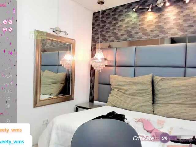 Live sex webcam photo for Lina-Hermosa #276753189