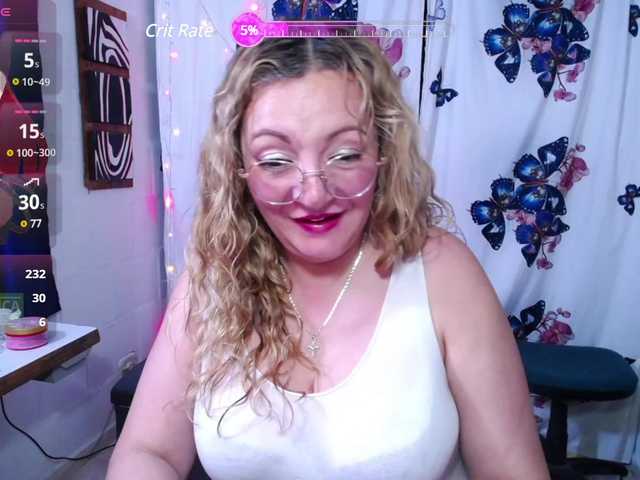 Live sex webcam photo for Lina-Hermosa #291202682