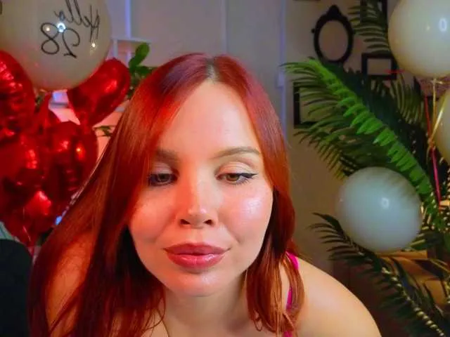 Live sex webcam photo for Lina-hill #292290053