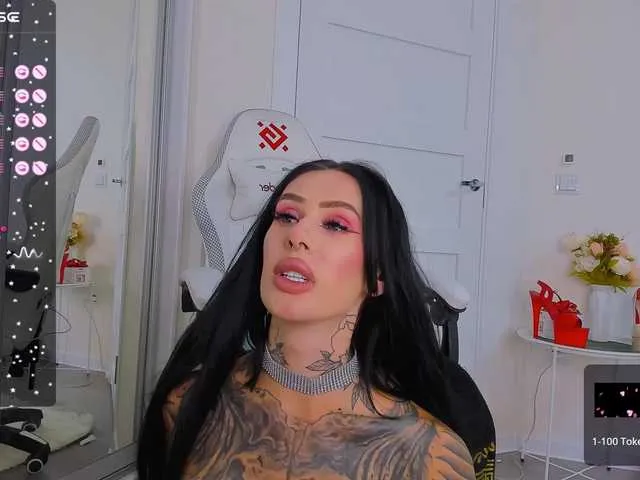 Live sex webcam photo for Lina-moore69 #277274229