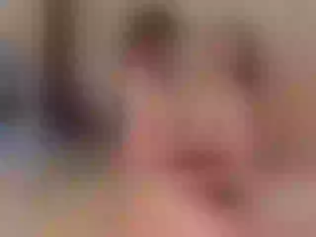 Live sex webcam photo for LinaAndLuna #271807484