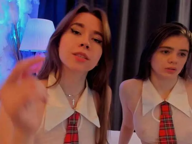 Live sex webcam photo for LinaAndLuna #273617973