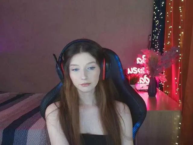 Live sex webcam photo for LinaCute #291087966