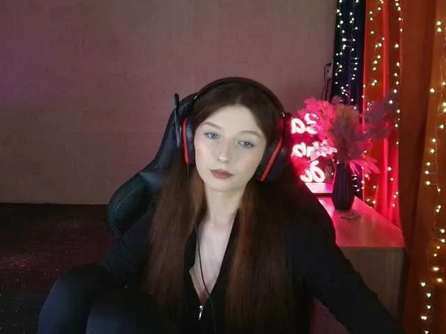 Live sex webcam photo for LinaCute #291142470