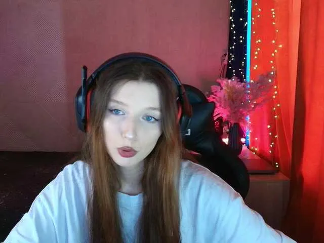 Live sex webcam photo for LinaCute #291185161
